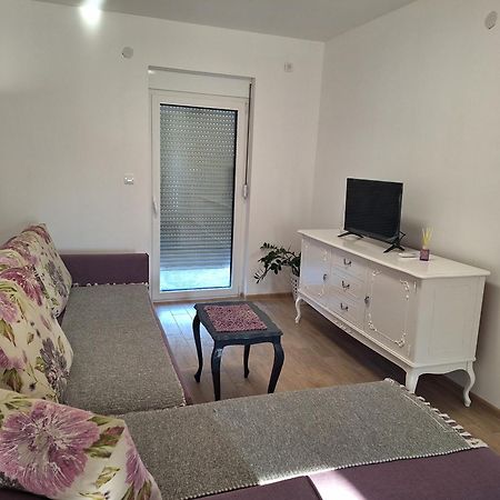 Expo Airport Otel Surčin 외부 사진